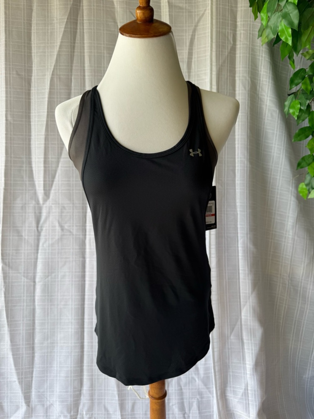 Under Armour Black Racerback Tank with Built-In Dark Gray Bra - Size XS - Picture 2 of 10